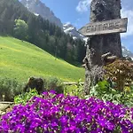 Du Grand Paradis 4*
