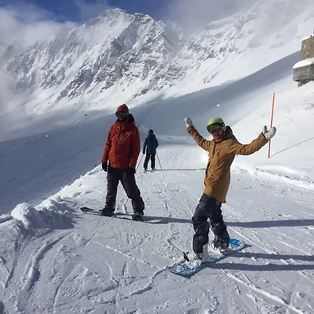 Du Grand Paradis - On Piste Szálloda Champéry