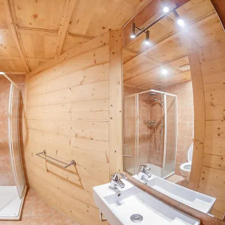 Du Grand Paradis - On Piste Hotel