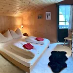 Du Grand Paradis - On Piste 4*